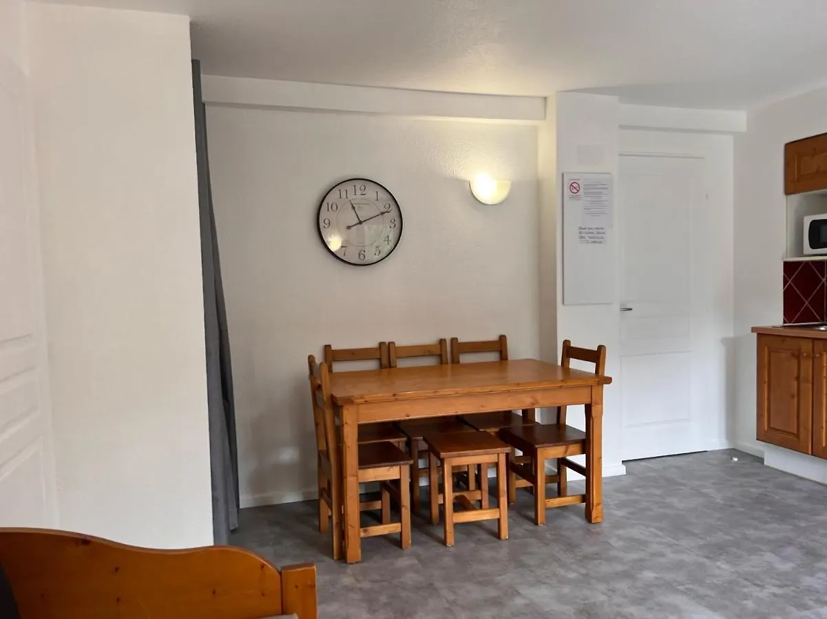 Apartment Vars, Appart Spacieux Renove 4 Couchages Dans Chalet Vars